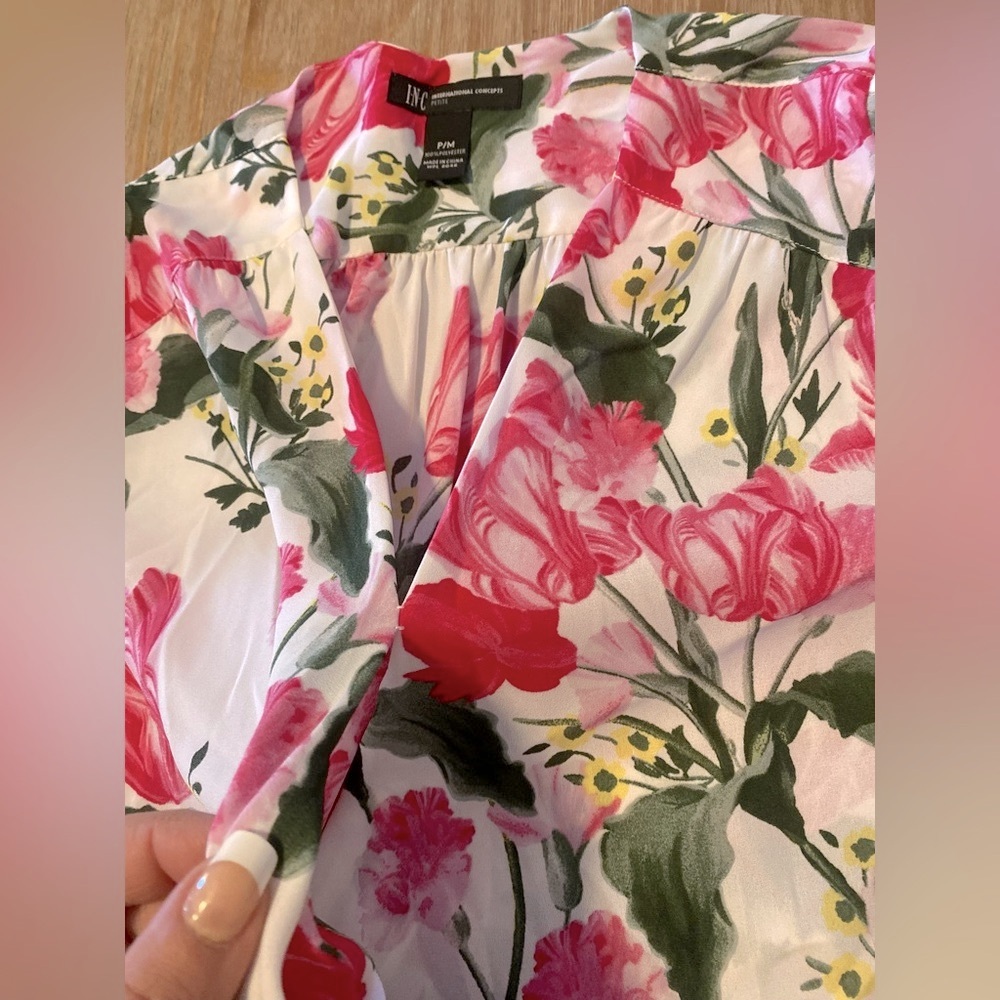INC Floral Split-Sleeve Pull-Over Blouse - Picture 6 of 7